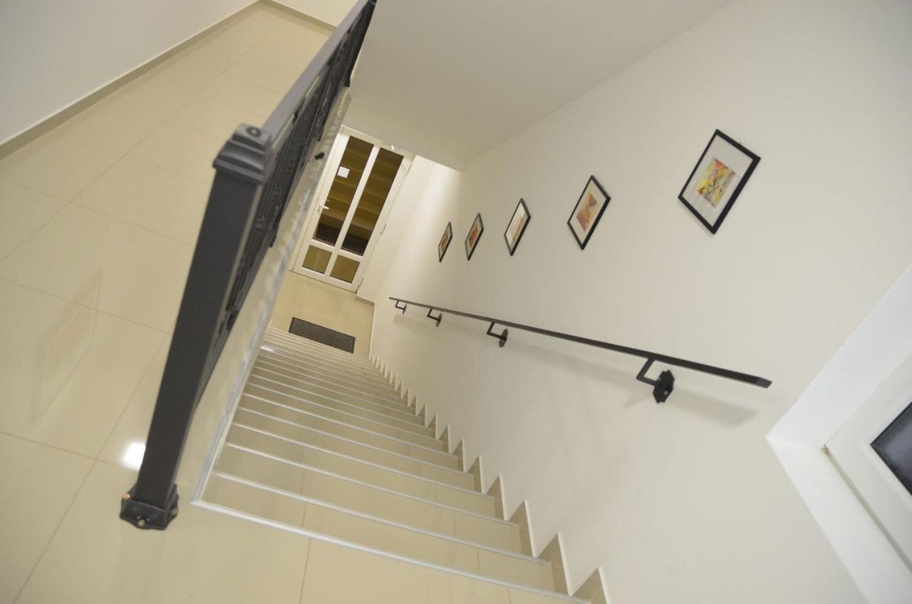 Lux Apartmani Kladovo Luaran gambar