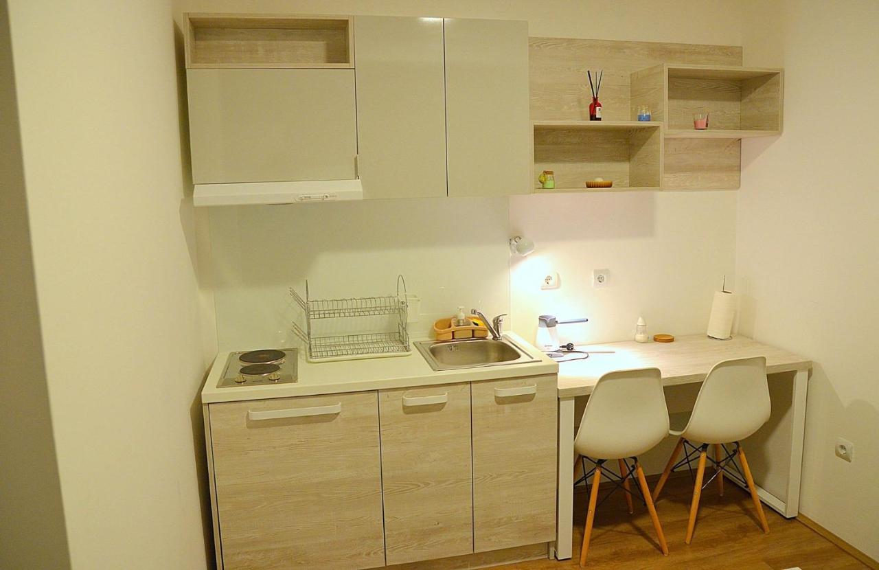 Lux Apartmani Kladovo Luaran gambar