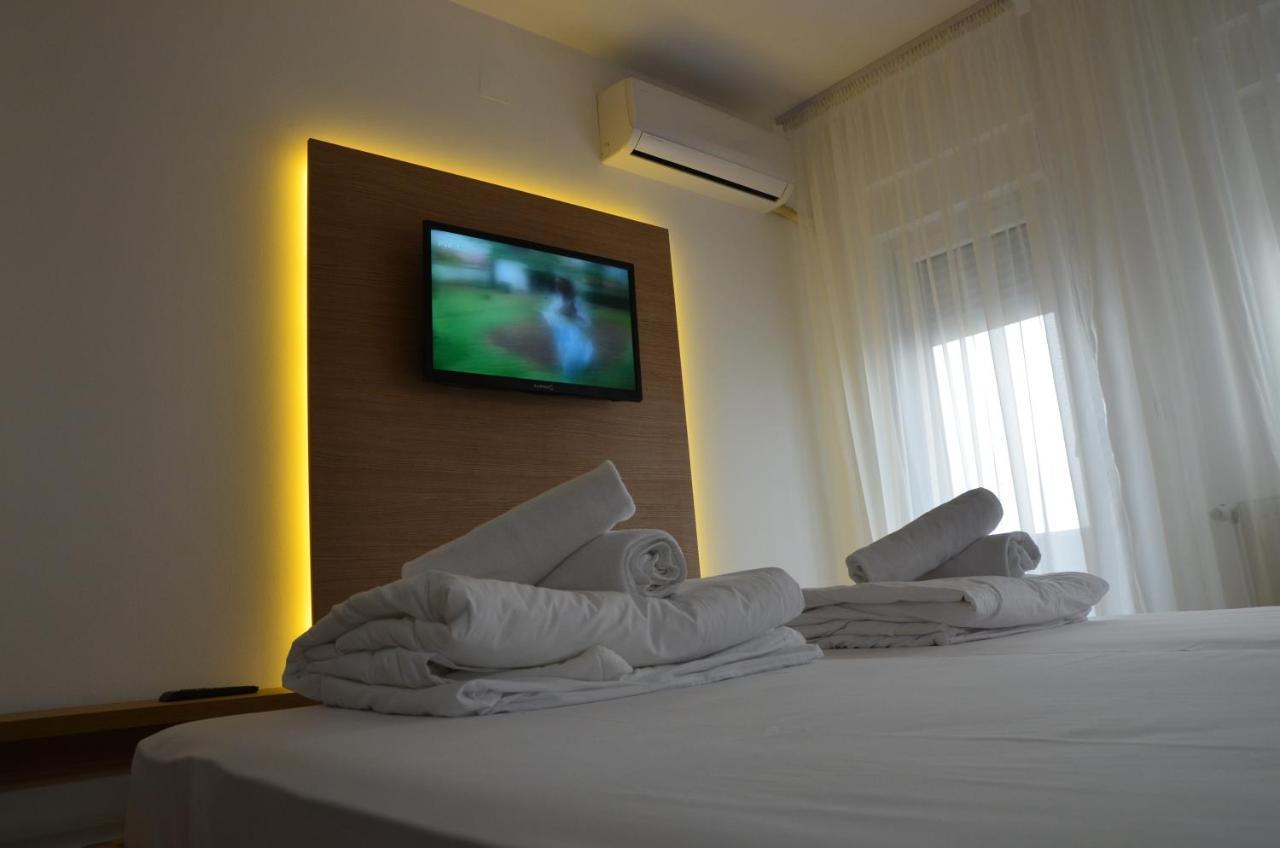 Lux Apartmani Kladovo Luaran gambar