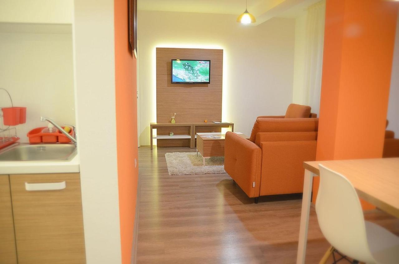 Lux Apartmani Kladovo Luaran gambar