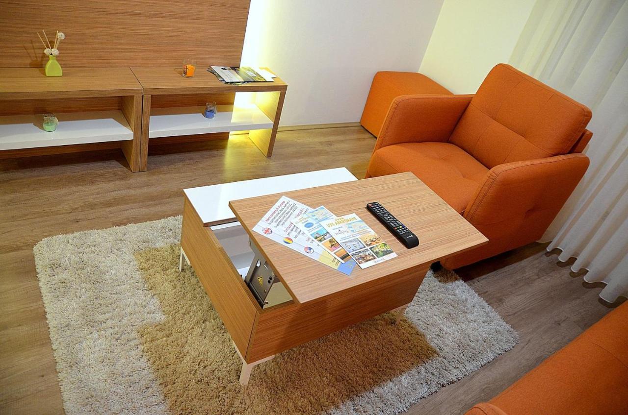Lux Apartmani Kladovo Luaran gambar