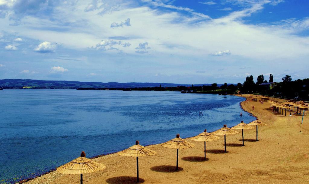 Lux Apartmani Kladovo Luaran gambar