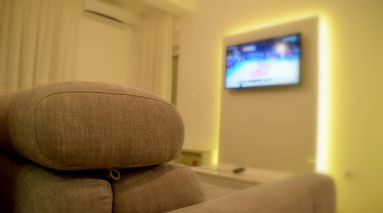 Lux Apartmani Kladovo Luaran gambar