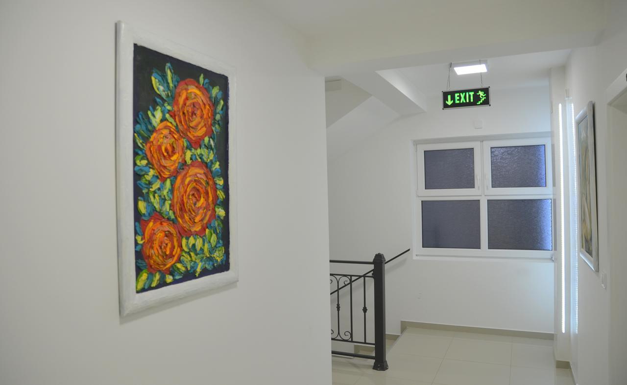 Lux Apartmani Kladovo Luaran gambar