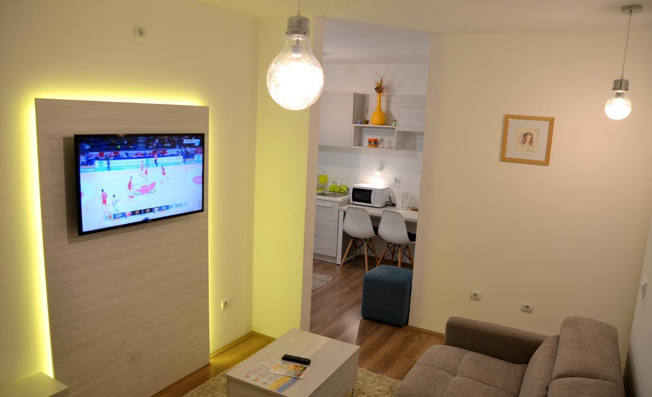 Lux Apartmani Kladovo Luaran gambar
