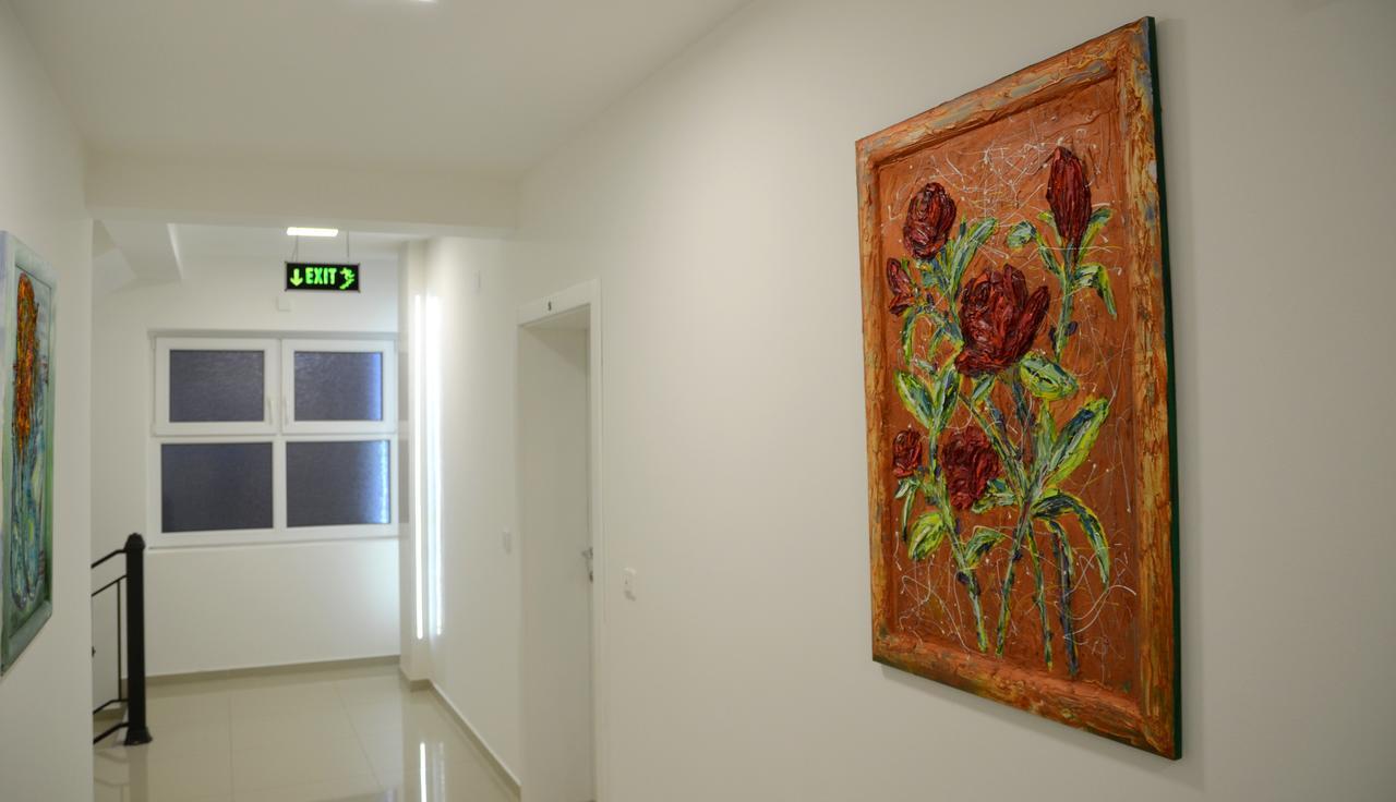 Lux Apartmani Kladovo Luaran gambar