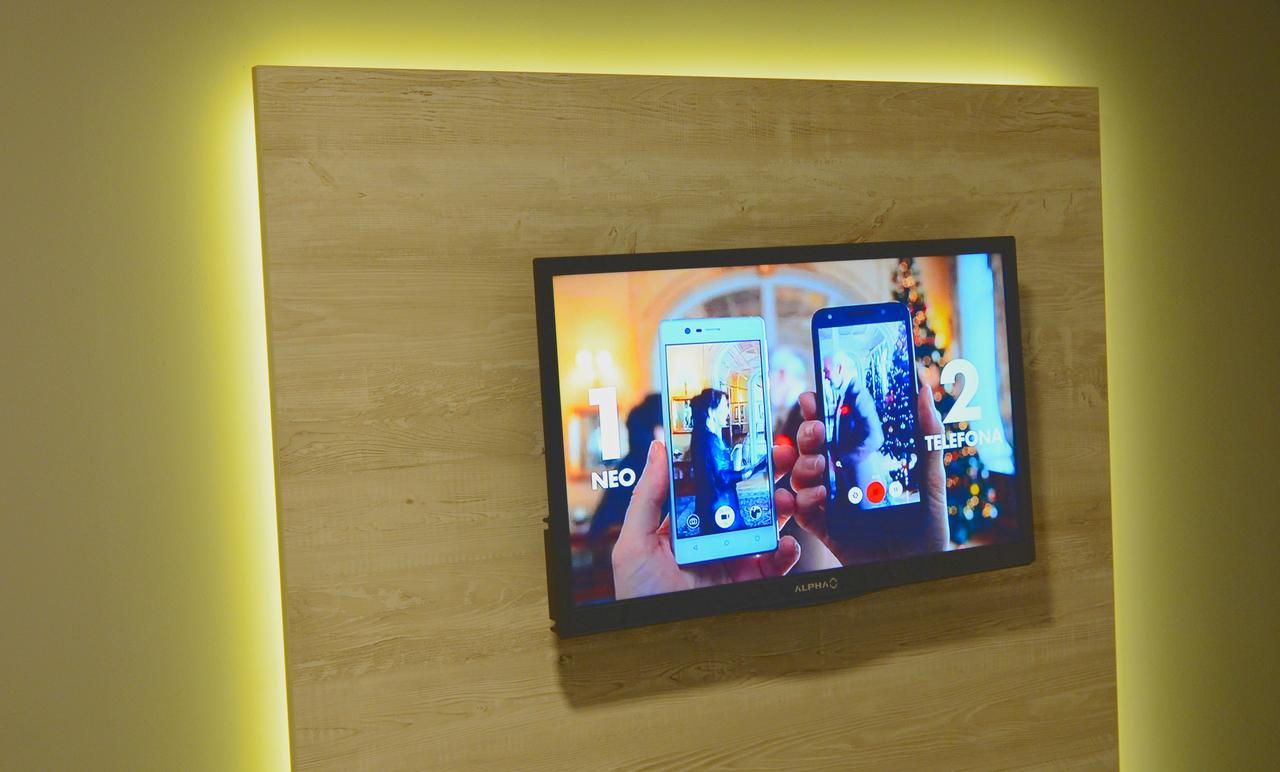 Lux Apartmani Kladovo Luaran gambar